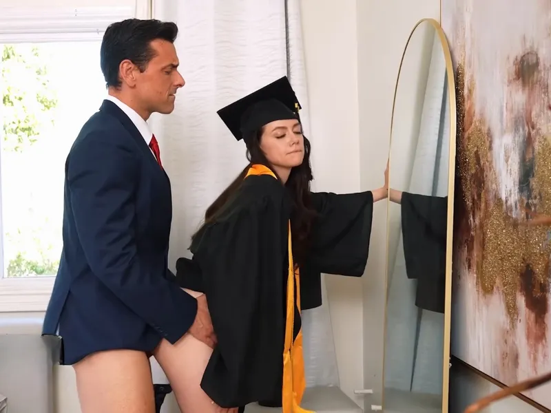 Cha dượng doggy con yêu sữa đặc rớt đầy sàn